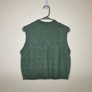 Green Knit Sleeveless Sweater Vest